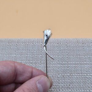 Sterling Silver Simple Single Flower Pin A5106